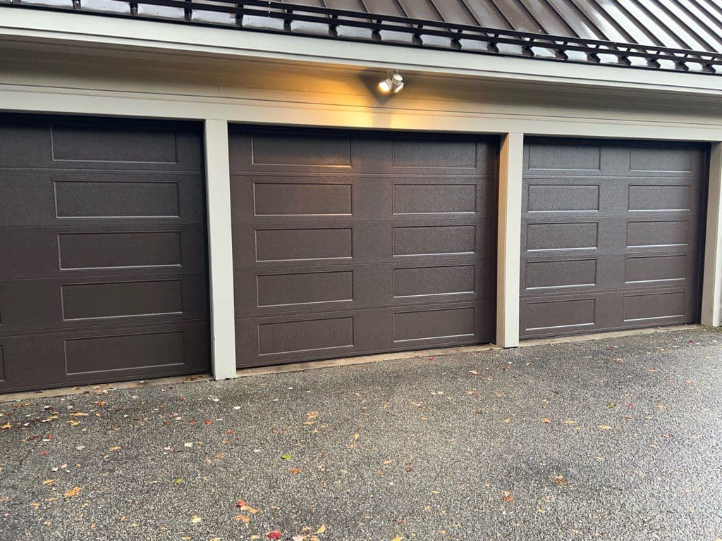 Gallery photos for High-Efficiency Amarr Garage Door Upgrade: Image #1
